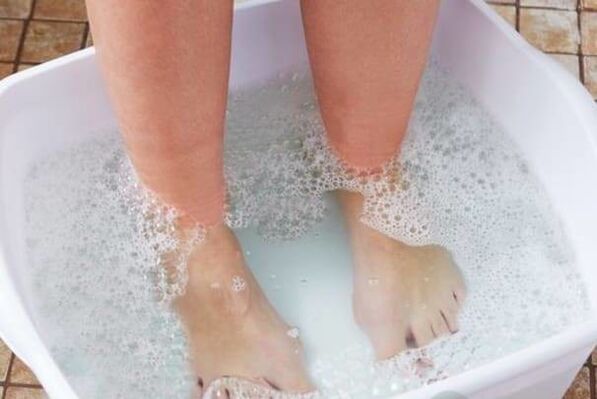 Trattamento del fungo delle unghie con rimedi popolari